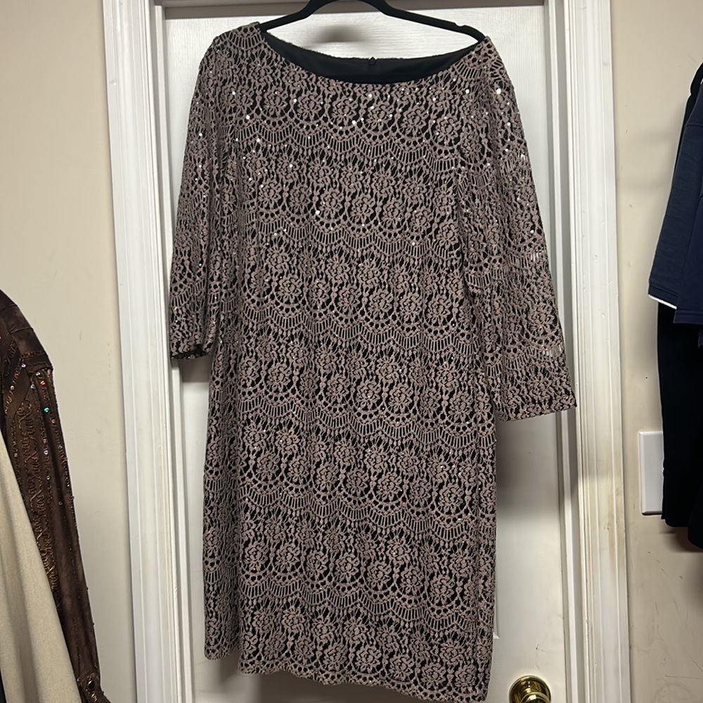Jessica Howard lace dress
